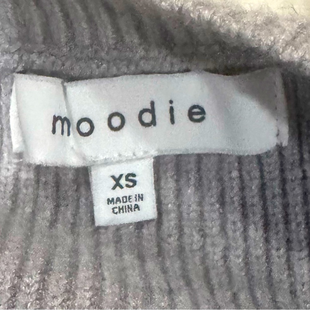 Moodie Heather Gray Mixed Media V-Neck Oversized Sweater XS (Fits M/L) - Picture 8 of 10
